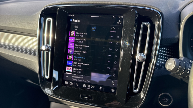 Volvo XC40 2.0 B3P Plus Dark 5dr Auto Petrol Estate